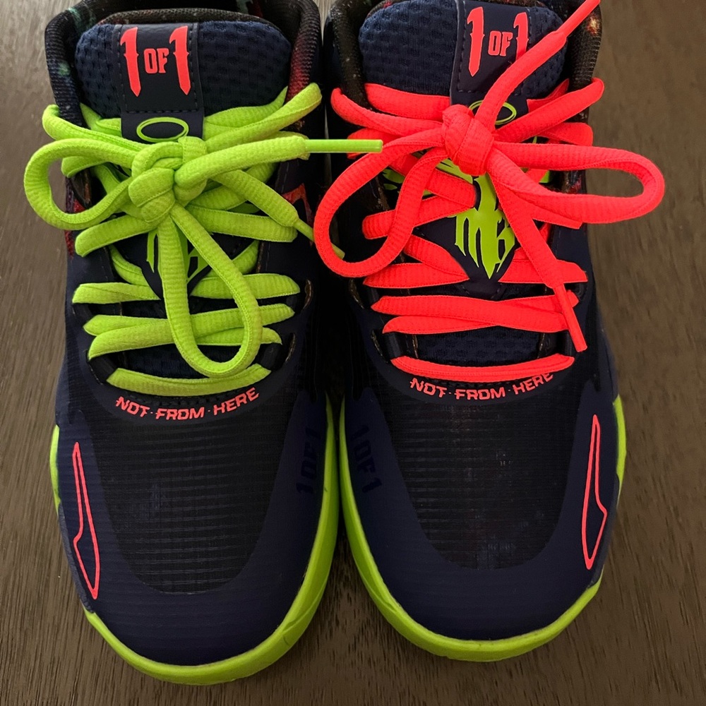 Boy Puma LaMelo Ball MB.01 worn once to a basketball practice!